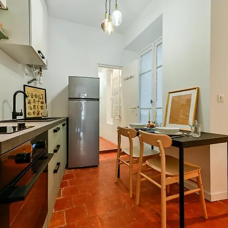 Charmant F1 Dans La Veille Διαμέρισμα *